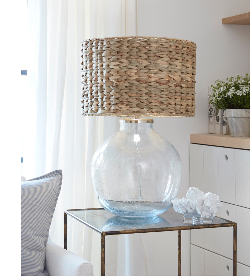Corail fleur sur socle en cristal blanc