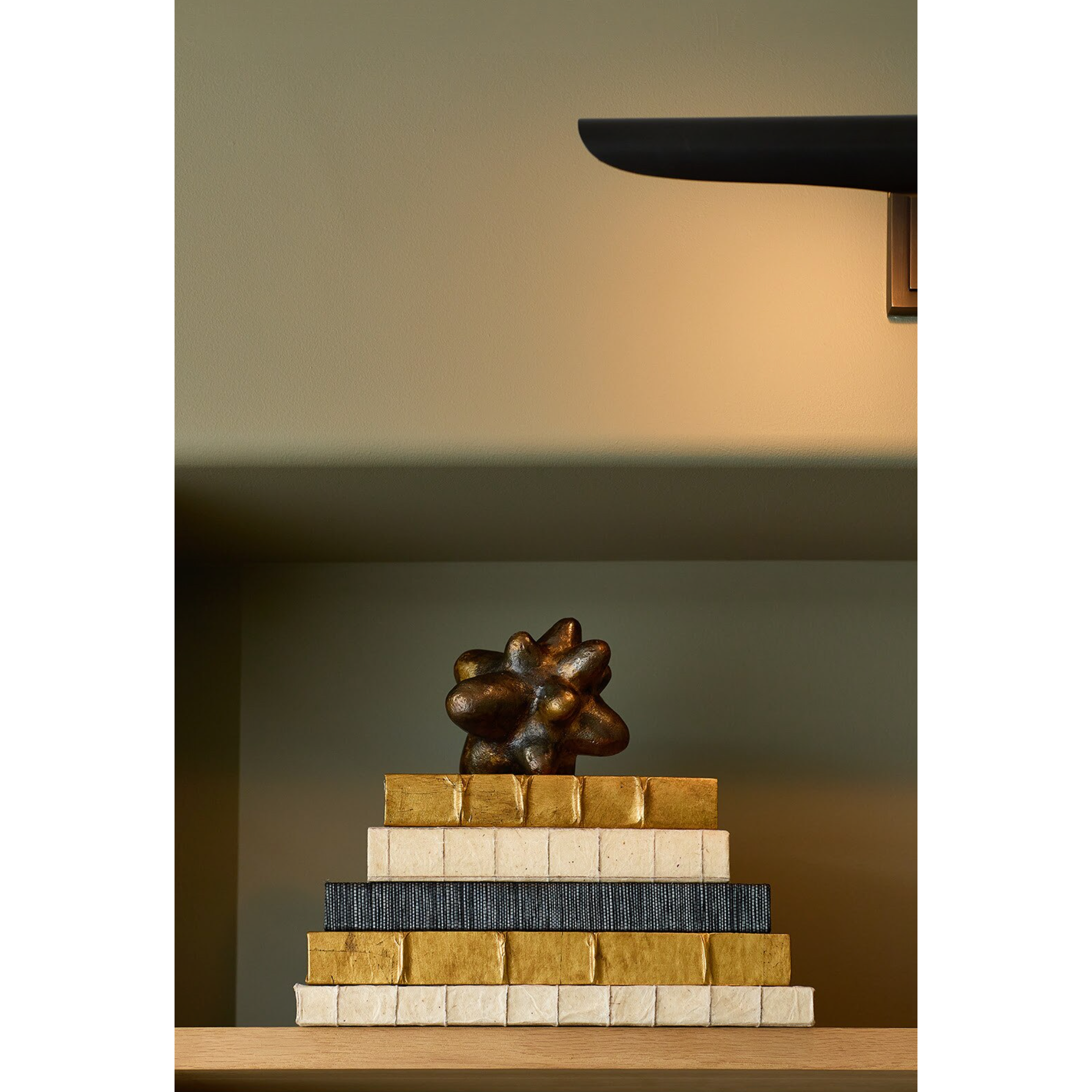 Grand objet en laiton