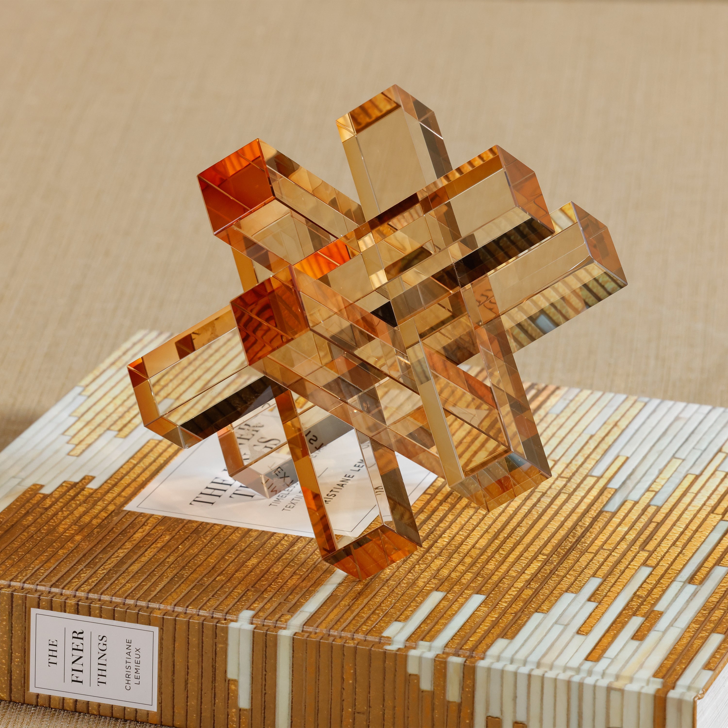 Accessoire décoratif emboîtable en verre de cristal ambré