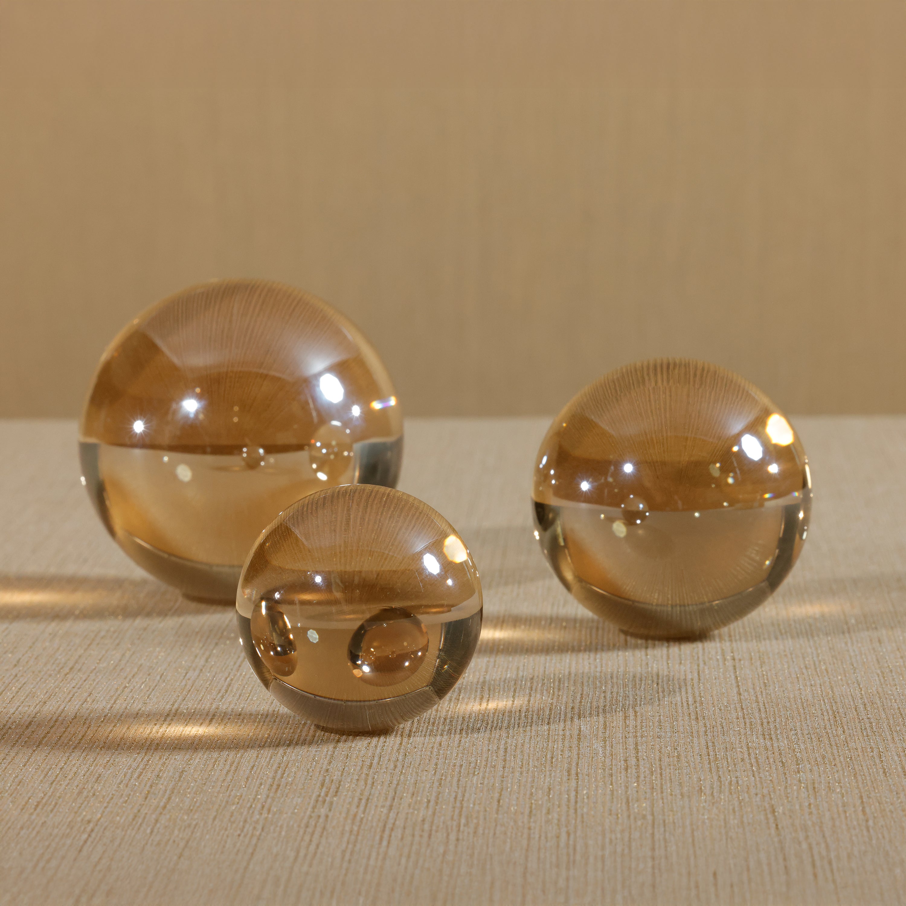 Boules décoratives en verre cristal ambré, petites, lot de 2
