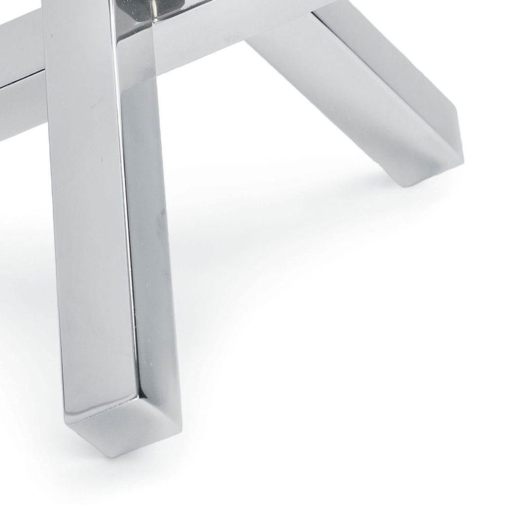 Sculpture intersectionnelle en nickel poli
